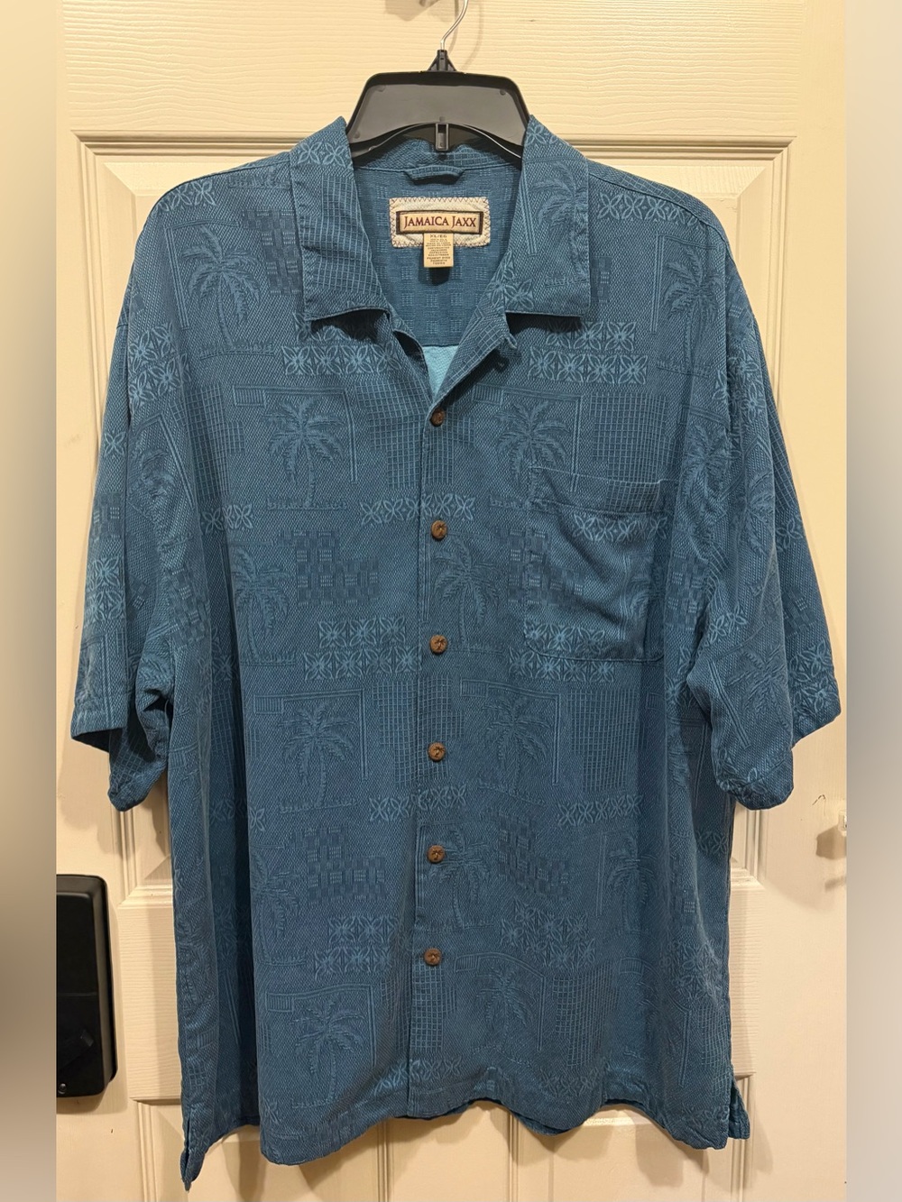 Jamaica Jaxx Men's Tropical-Texture Short Sleeve Button-Down in Teal Blue